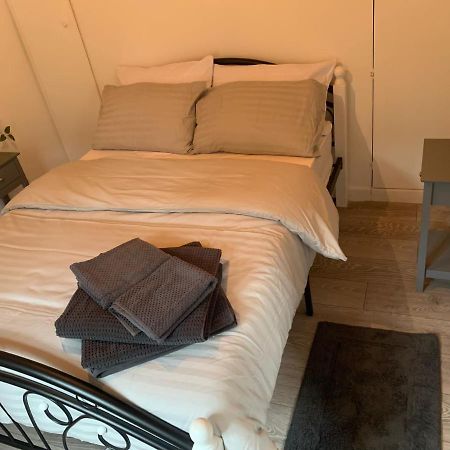 Alpha House Bed and Breakfast Λονδίνο Εξωτερικό φωτογραφία