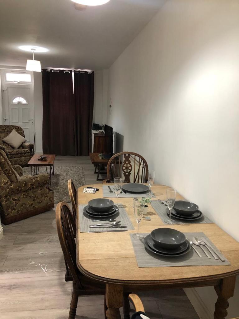 Alpha House Bed and Breakfast Λονδίνο Εξωτερικό φωτογραφία