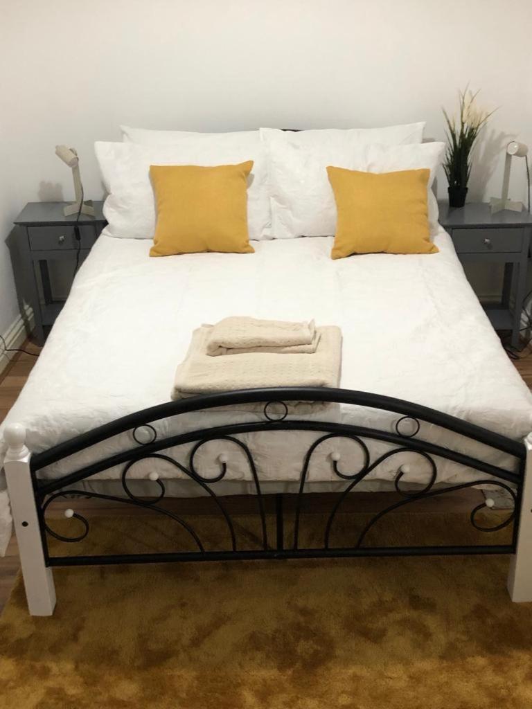 Alpha House Bed and Breakfast Λονδίνο Εξωτερικό φωτογραφία