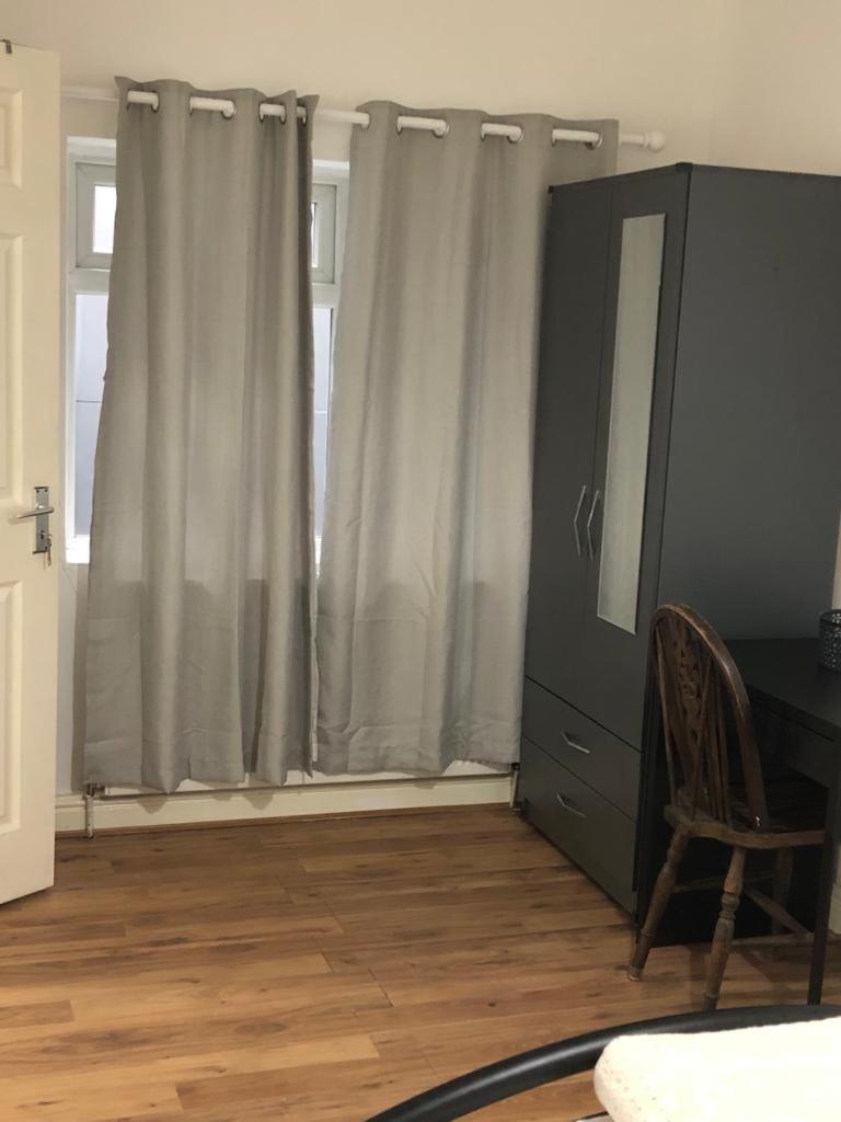 Alpha House Bed and Breakfast Λονδίνο Εξωτερικό φωτογραφία
