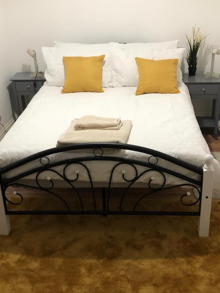 Alpha House Bed and Breakfast Λονδίνο Εξωτερικό φωτογραφία